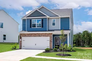 8126 Cravat Ct, Charlotte, NC 28215 - Photo 2