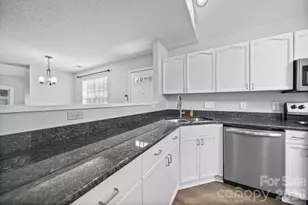 9720 Mattforest Cir, Charlotte, NC 28277 - Photo 24