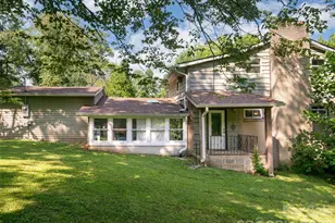 61 Sherwood Forest Dr, Arden, NC 28704 - Photo 2