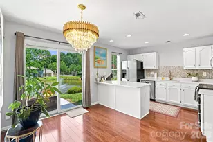 9014 Four Mile Crk Rd, Charlotte, NC 28277 - Photo 8