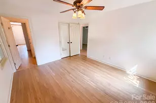 713 Ridgedale Ct, Charlotte, NC 28206 - Photo 4