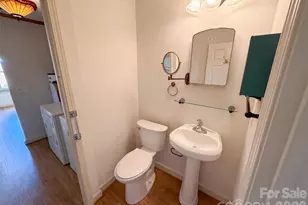 713 Ridgedale Ct, Charlotte, NC 28206 - Photo 16