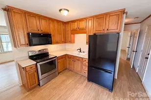 713 Ridgedale Ct, Charlotte, NC 28206 - Photo 2