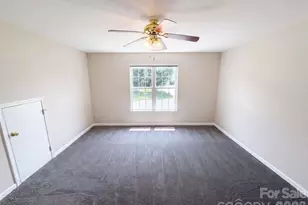 2318 Phlox Ct, Charlotte, NC 28213 - Photo 18