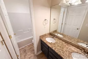 2318 Phlox Ct, Charlotte, NC 28213 - Photo 24