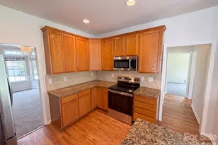2318 Phlox Ct, Charlotte, NC 28213 - Photo 12