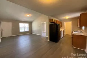 2002 Joseph McNeil Ave, Greensboro, NC 27405 - Photo 4