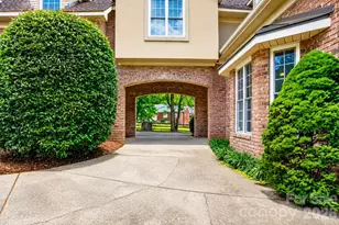 2027 Meadow Run Dr, Matthews, NC 28104 - Photo 4