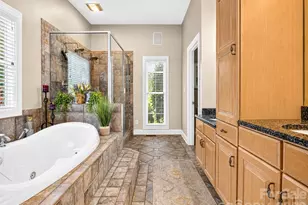 2027 Meadow Run Dr, Matthews, NC 28104 - Photo 20