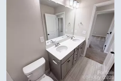 4104 Stoneygreen Lane, Charlotte, NC 28215 - Photo 20