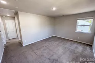 4104 Stoneygreen Ln, Charlotte, NC 28215 - Photo 12