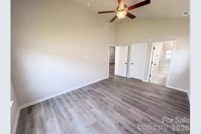 4104 Stoneygreen Lane, Charlotte, NC 28215 - Photo 4