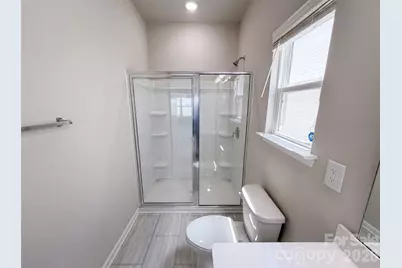 4104 Stoneygreen Lane, Charlotte, NC 28215 - Photo 18