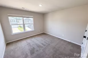 4104 Stoneygreen Ln, Charlotte, NC 28215 - Photo 14