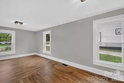 410 Spruce Street SW, Lenoir, NC 28645 - Photo 18