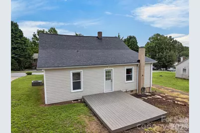 410 Spruce Street SW, Lenoir, NC 28645 - Photo 30