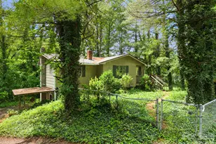 649 Monte Vista Rd, Candler, NC 28715 - Photo 4