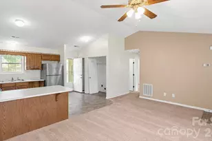 6224 Cottageville Ln, Charlotte, NC 28208 - Photo 6