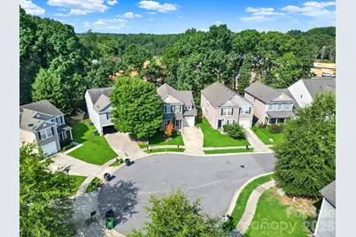 2748 Bramble Ridge Court, Charlotte, NC 28215 - Photo 24