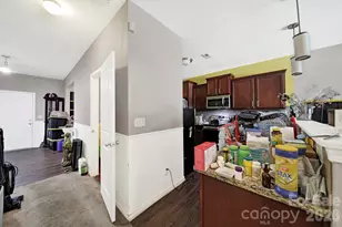 2748 Bramble Ridge Ct, Charlotte, NC 28215 - Photo 8