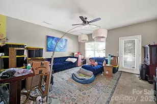 2748 Bramble Ridge Ct, Charlotte, NC 28215 - Photo 4