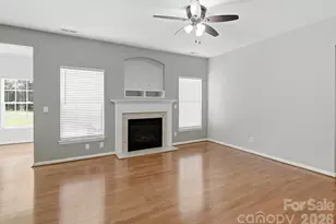 4010 Lawrence Daniel Dr, Matthews, NC 28104 - Photo 4