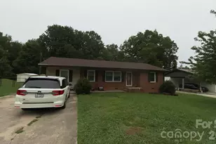 1429 Edgewood Rd, Bessemer City, NC 28016 - Photo 1