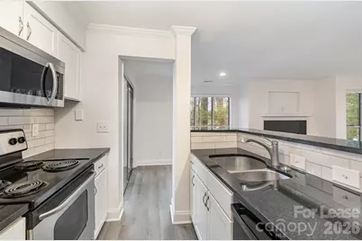 2512 Cranbrook Lane, Charlotte, NC 28207 - Photo 8