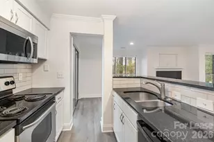 2512 Cranbrook Ln, Charlotte, NC 28207 - Photo 8