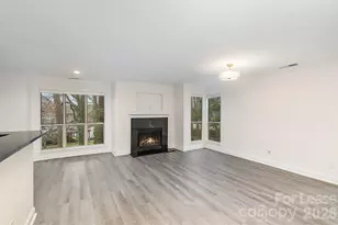 2512 Cranbrook Ln, Charlotte, NC 28207 - Photo 4