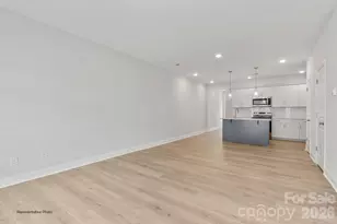 121 Cherry Spgs Ln, Asheville, NC 28804 - Photo 6