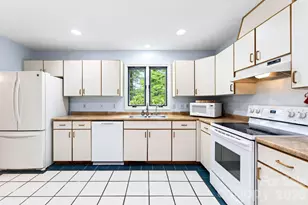 23 S Oaks Cir, Asheville, NC 28806 - Photo 6