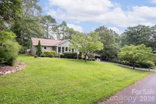 23 S Oaks Cir, Asheville, NC 28806 - Photo 1