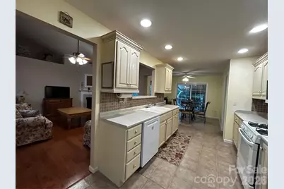 69 Red Cedar Drive, Hendersonville, NC 28792 - Photo 6