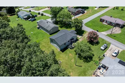 244 Holly Street, Hudson, NC 28638 - Photo 28