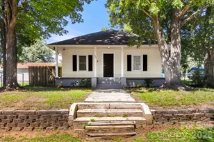 609 S Oak St, Gastonia, NC 28054 - Photo 1