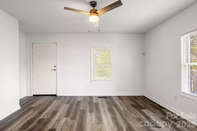 609 S Oak Street, Gastonia, NC 28054 - Photo 4