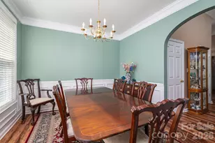 11132 Chastain Parc Dr, Charlotte, NC 28216 - Photo 10