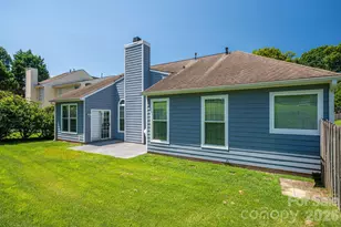 11132 Chastain Parc Dr, Charlotte, NC 28216 - Photo 20