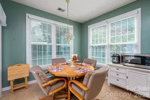 11132 Chastain Parc Dr, Charlotte, NC 28216 - Photo 6