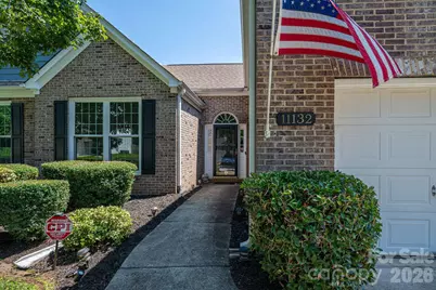 11132 Chastain Parc Drive, Charlotte, NC 28216 - Photo 2