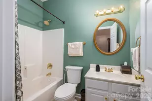 11132 Chastain Parc Dr, Charlotte, NC 28216 - Photo 16