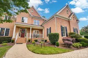 16506 Doves Canyon Ln, Charlotte, NC 28278 - Photo 2