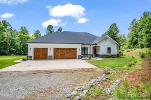 21 Rock Rdg Rd, Mill Spring, NC 28756 - Photo 2