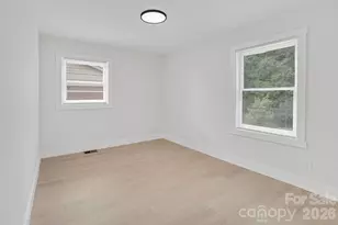 1351 Orvis St, Charlotte, NC 28216 - Photo 16