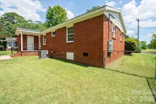 1351 Orvis St, Charlotte, NC 28216 - Photo 32