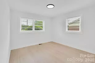 1351 Orvis St, Charlotte, NC 28216 - Photo 18