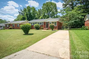 1351 Orvis St, Charlotte, NC 28216 - Photo 2