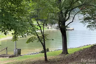 3154 Lake Wylie Dr, Rock Hill, SC 29732 - Photo 6