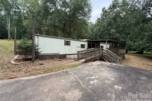 3154 Lake Wylie Dr, Rock Hill, SC 29732 - Photo 4
